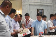 寶豐縣縣委書記、縣長許紅兵率考察團(tuán)蒞臨寶潤達(dá)參觀調(diào)研